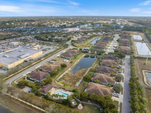 $469,900 | 2542 Cortenova Court, Venice, FL 34292