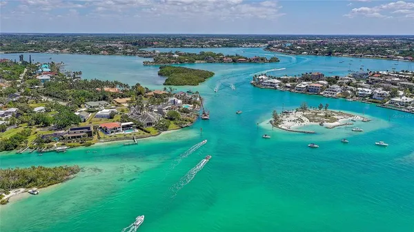$469,900 | 2542 Cortenova Court, Venice, FL 34292