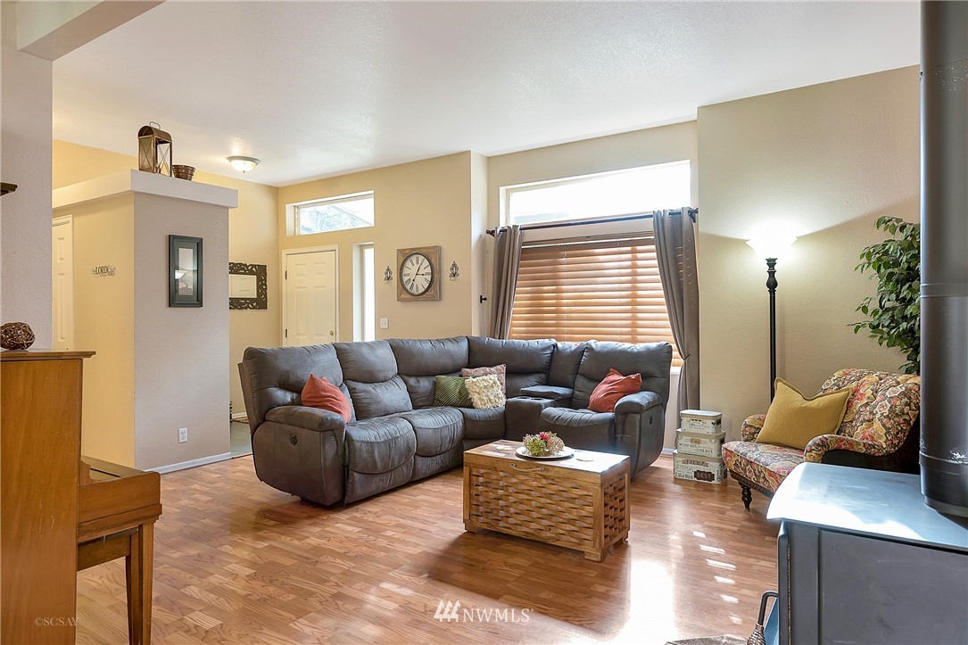 2124 Harksell Road Ferndale, WA 98248 - Photo 4 of 25