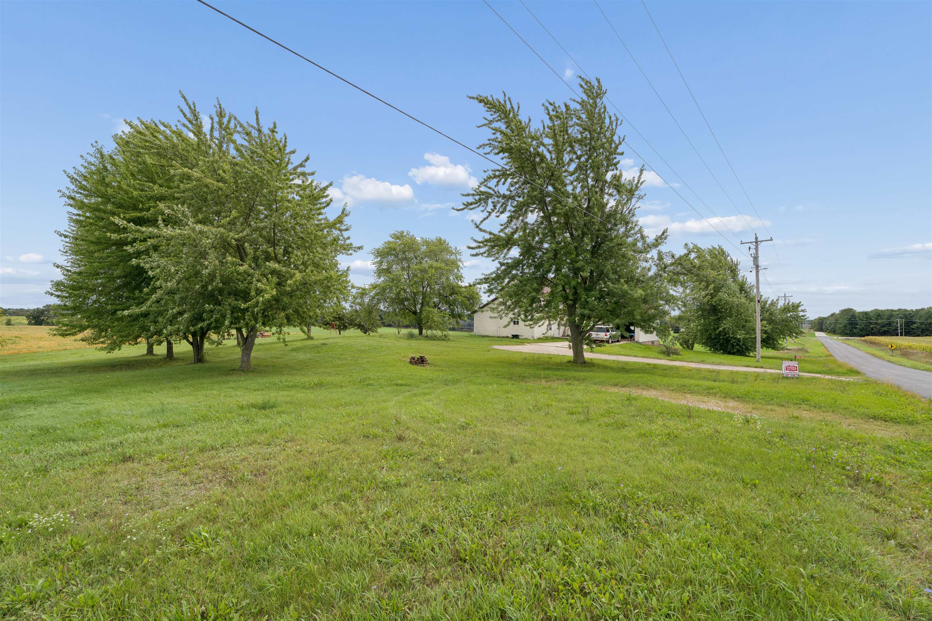 N9173 Holly Road St. Cloud, WI 53079 - Photo 27 of 39 Gallery Image 27