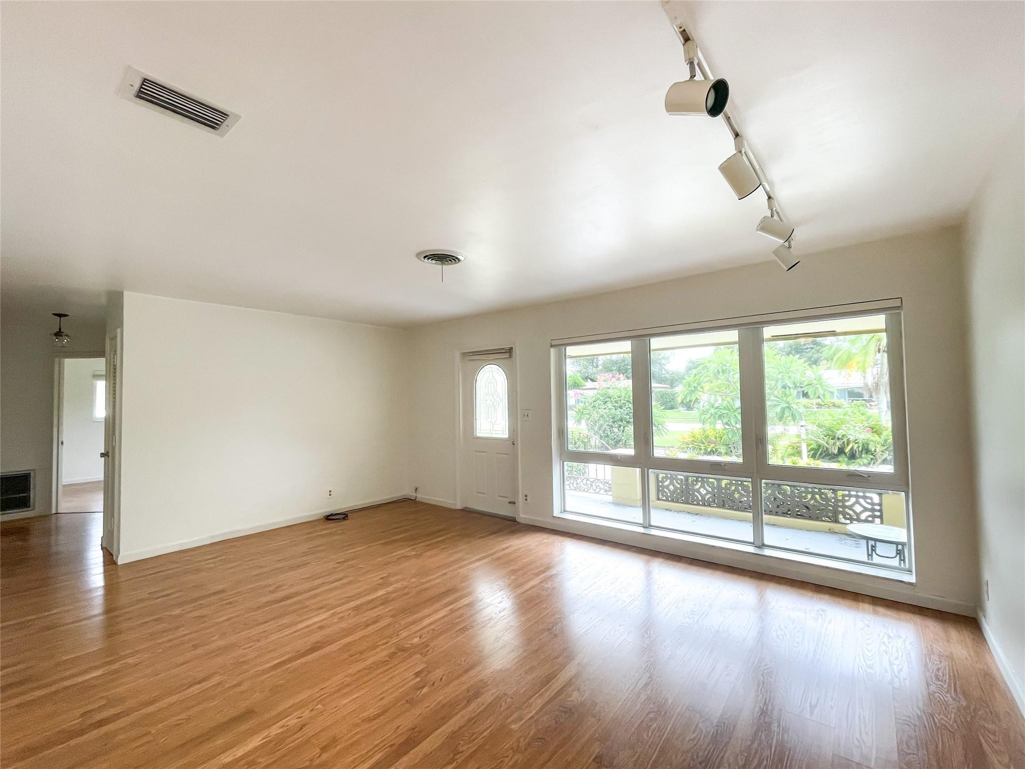 201 Southwest 7th Avenue Boca Raton, FL 33486 - Photo 9 of 38 Photo 9