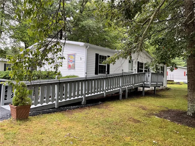 $249,000 | 9 Giovanni Rose Court, Coventry, RI 02816