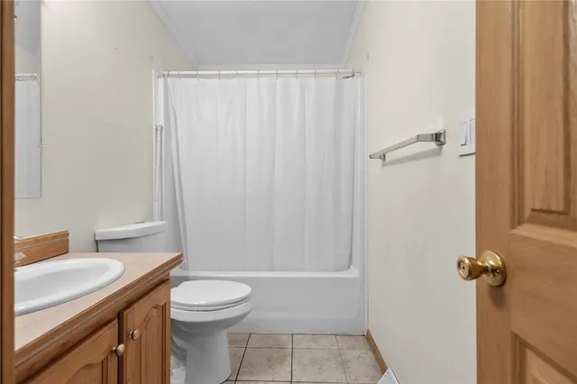 $249,000 | 9 Giovanni Rose Court, Coventry, RI 02816