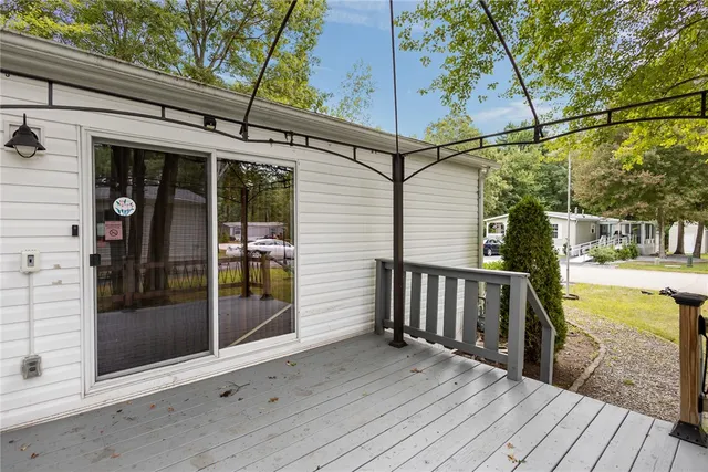 $249,000 | 9 Giovanni Rose Court, Coventry, RI 02816