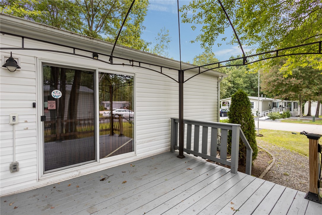 9 Giovanni Rose Court Coventry, RI 02816 - Photo 33 of 39