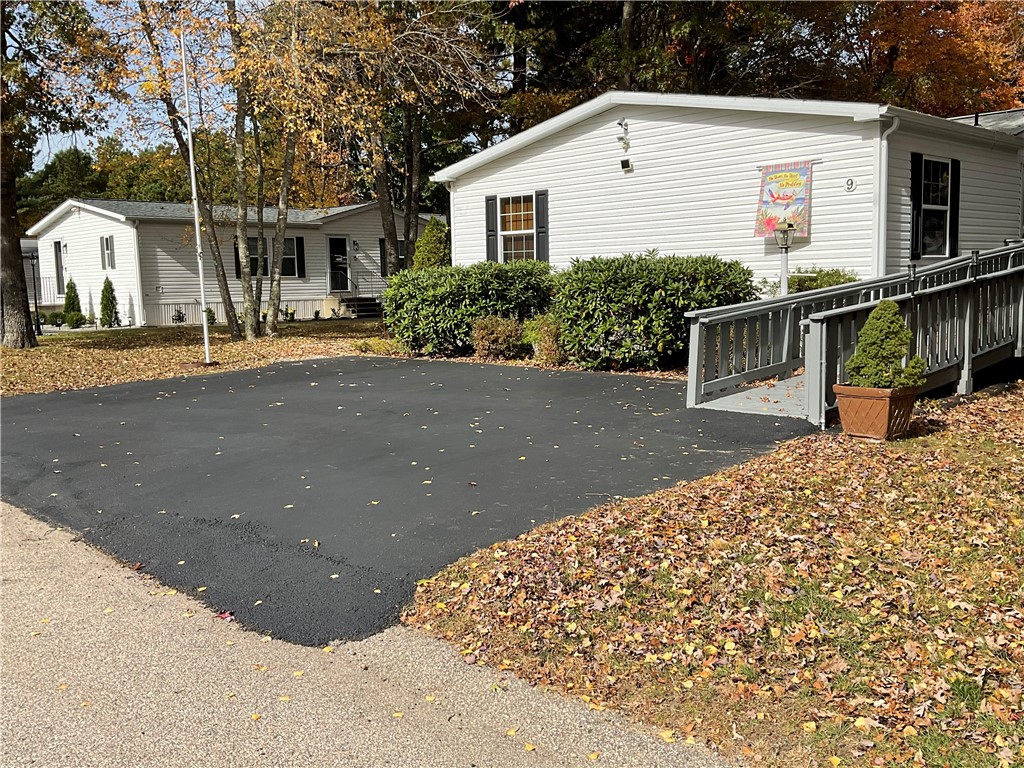 9 Giovanni Rose Court Coventry, RI 02816 - Photo 5 of 39