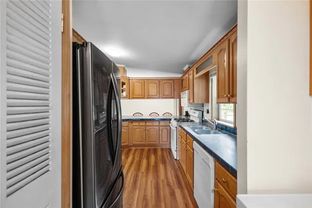 $249,000 | 9 Giovanni Rose Court, Coventry, RI 02816