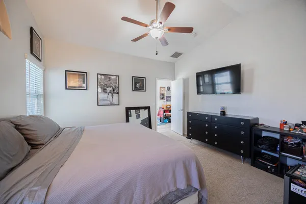$2,895 | 15614 North 34th Street, Phoenix, AZ 85032