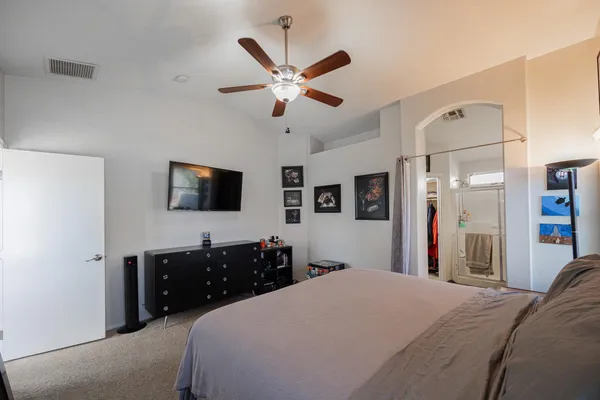 $2,895 | 15614 North 34th Street, Phoenix, AZ 85032