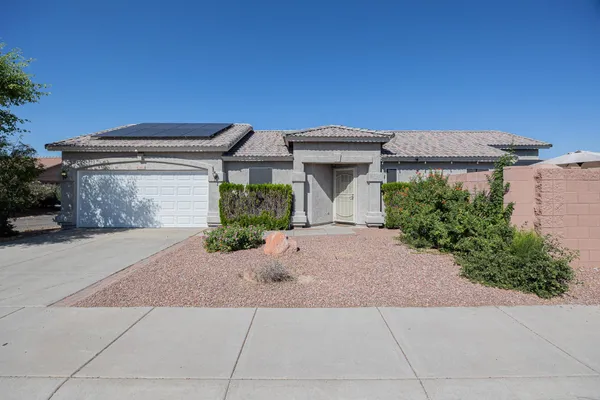 $2,895 | 15614 North 34th Street, Phoenix, AZ 85032