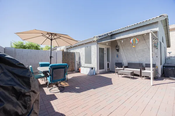 $2,895 | 15614 North 34th Street, Phoenix, AZ 85032