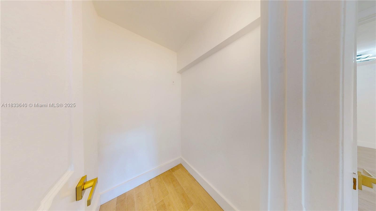 1333 East Hallandale Beach Boulevard, Unit 326 Hallandale Beach, FL 33009 - Photo 16 of 38 a bathroom with a bathtub