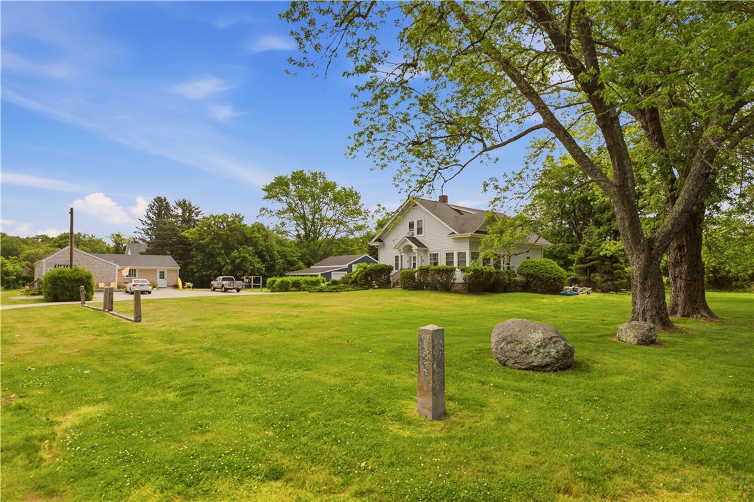 21 E Road Tiverton, RI 02878 - Photo 2 of 39