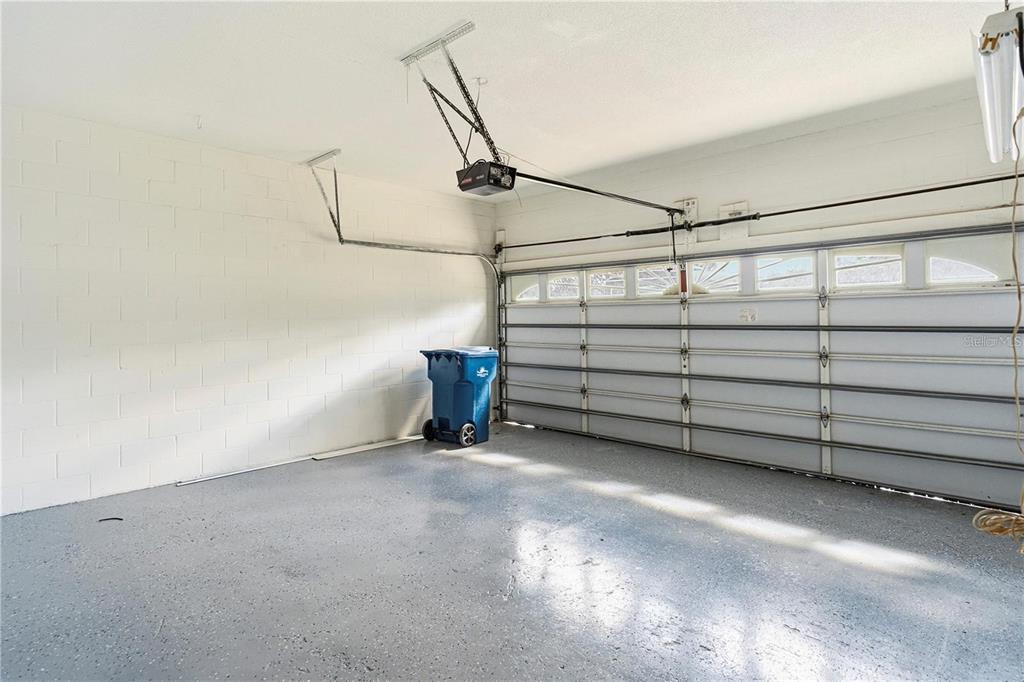 616 Water Road Ocala, FL 34472 - Photo 31 of 32 a view of empty room with empty racks