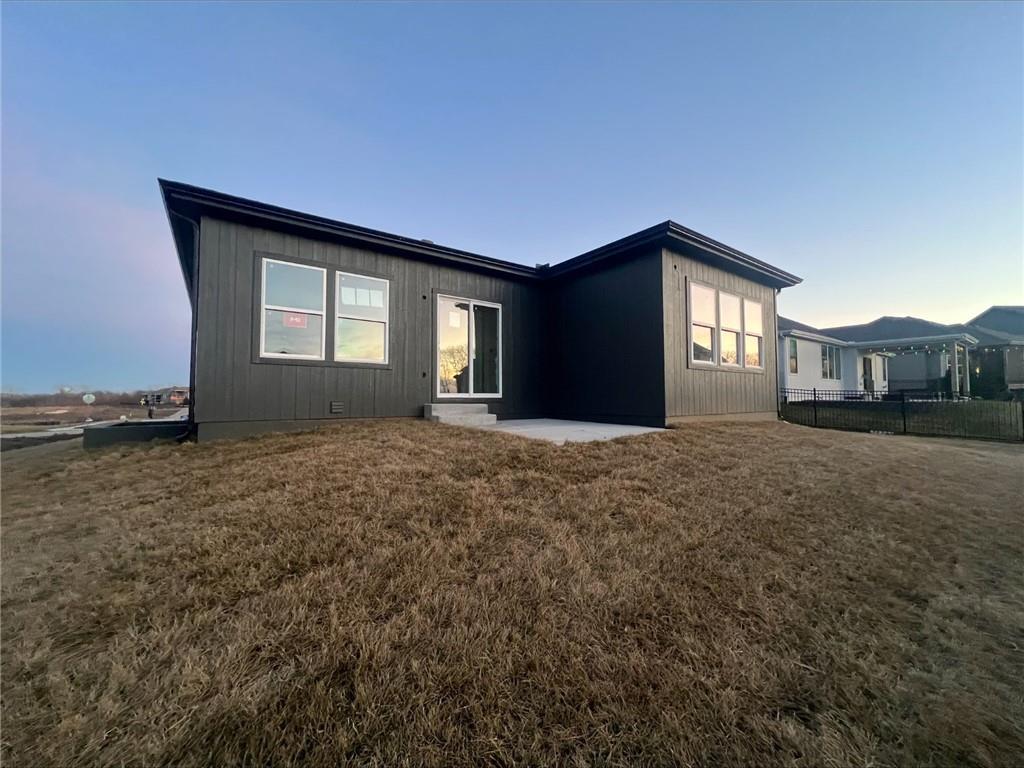 19622 Barstow Street Spring Hill, KS 66083 - Photo 11 of 24