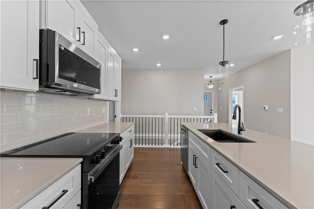 19622 Barstow Street Spring Hill, KS 66083 - Photo 3 of 24