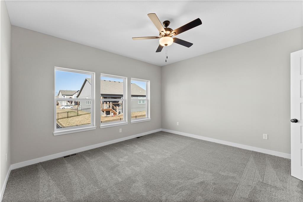 19622 Barstow Street Spring Hill, KS 66083 - Photo 6 of 24