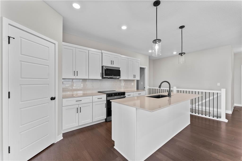 19622 Barstow Street Spring Hill, KS 66083 - Photo 9 of 24