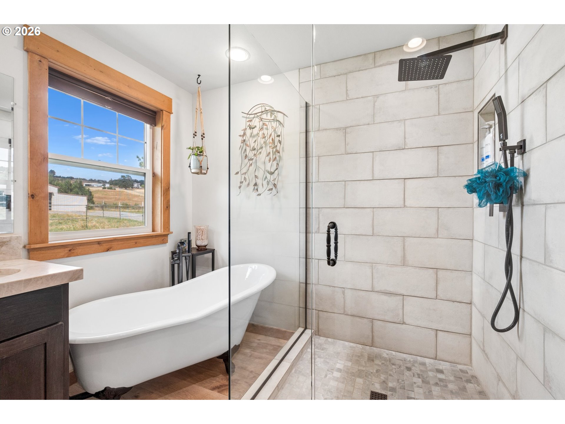 4500 Hart Road Dallas, OR 97338 - Photo 16 of 48