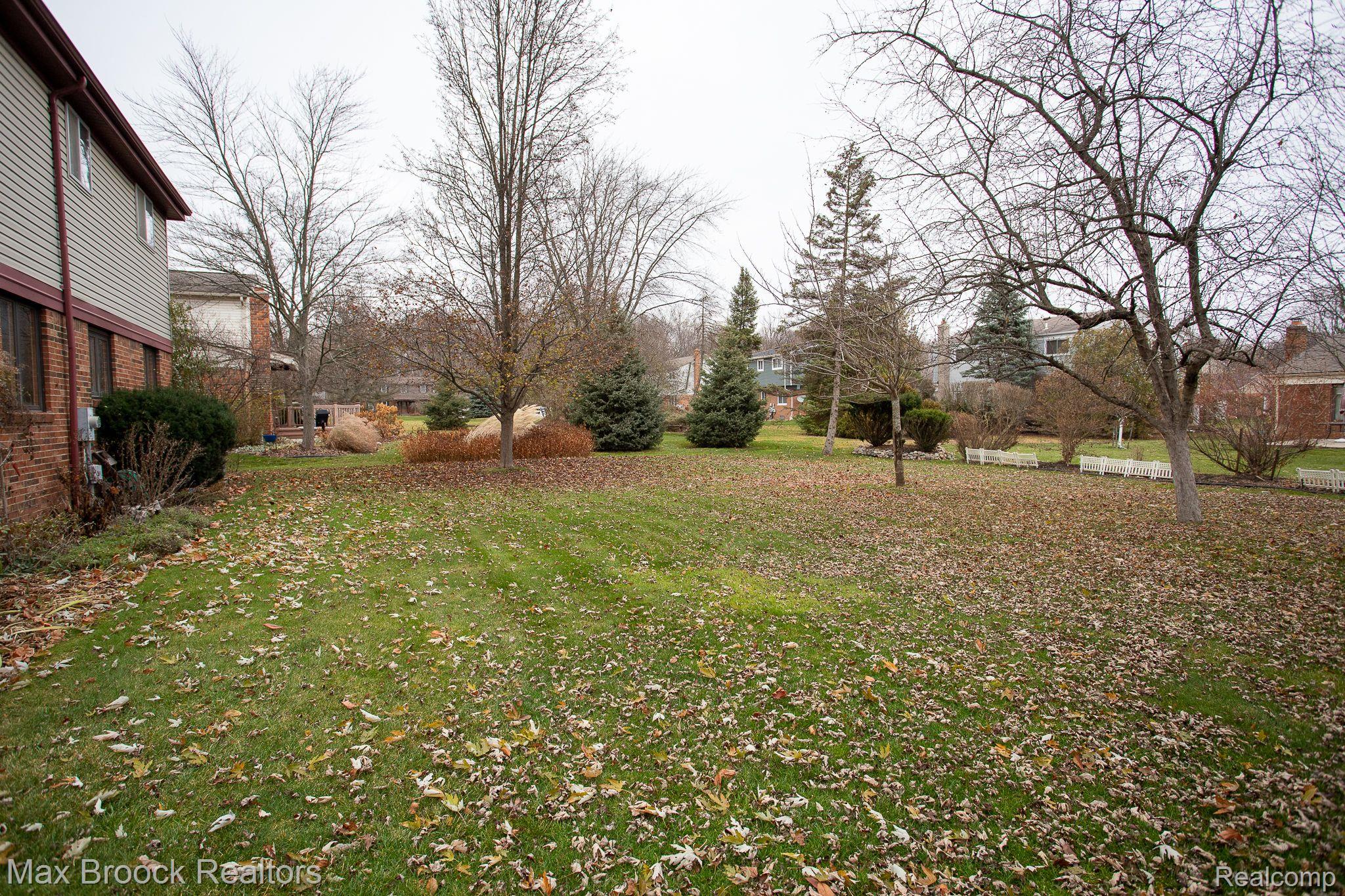 821 Hampton Circle Rochester, MI 48307 - Photo 54 of 60 Gallery Image 54