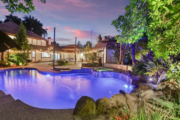 $3,500,000 | 8327 Park Place, Tracy, CA 95304