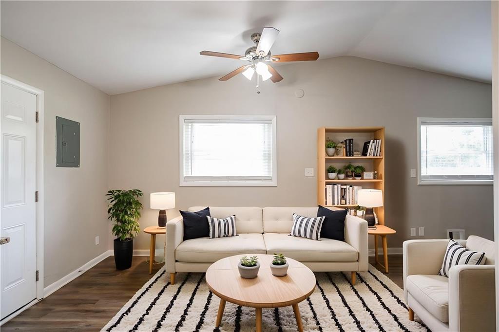2460 Tyler Way Decatur, GA 30032 - Photo 5 of 33