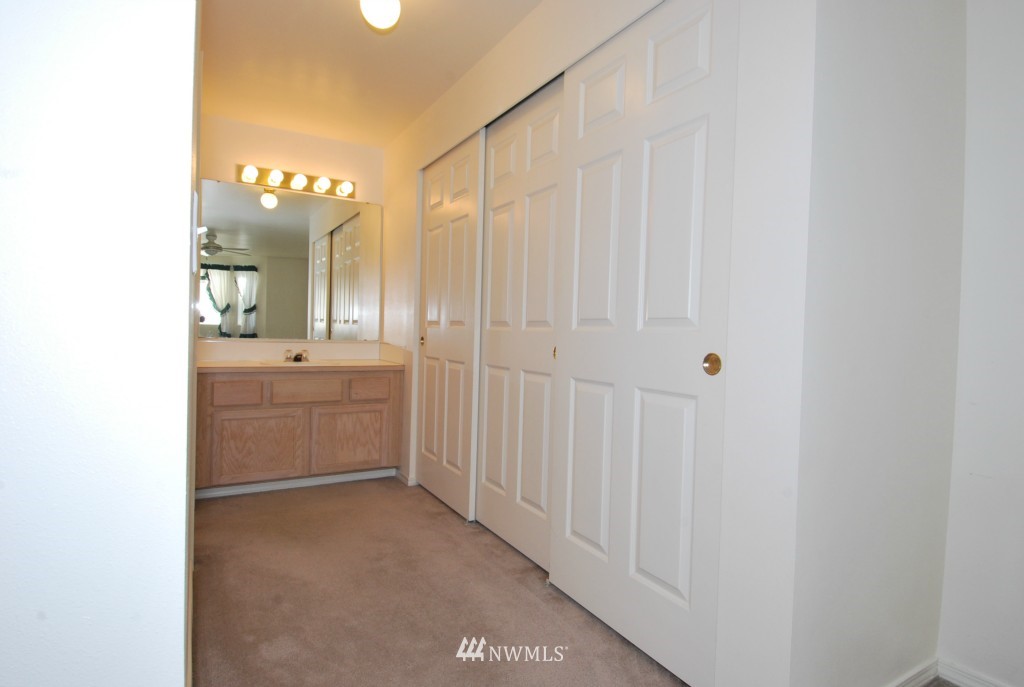 209 East Springfield Loop Shelton, WA 98584 - Photo 8 of 13 Gallery Image 8