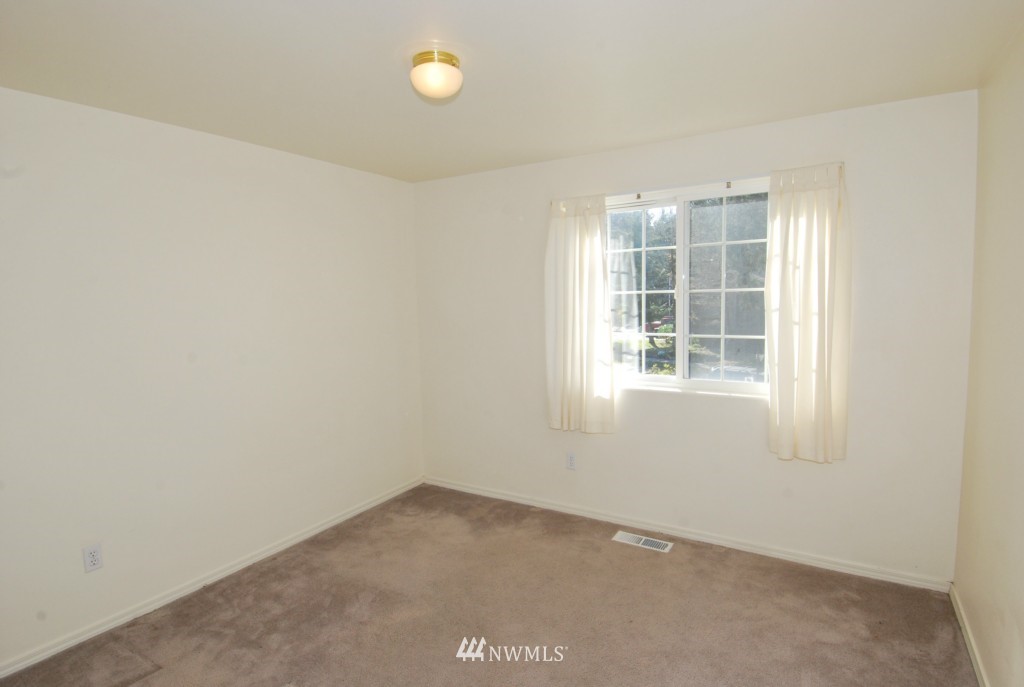 209 East Springfield Loop Shelton, WA 98584 - Photo 10 of 13 Gallery Image 10