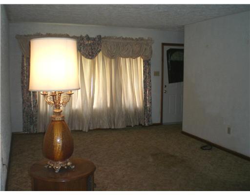 46 Wansack Road West Middlesex, PA 16159 - Photo 4 of 7 Living Room.