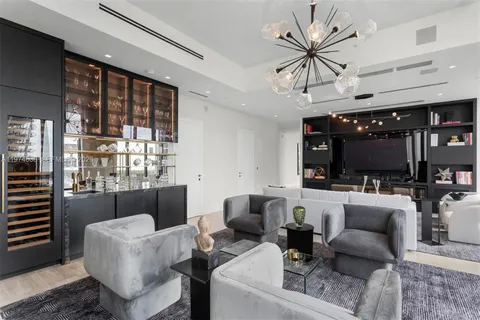 $7,250,000 | 2821 South Bayshore Drive, Unit 8A, Coconut Grove, FL 33133