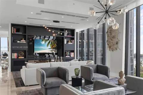 $7,250,000 | 2821 South Bayshore Drive, Unit 8A, Coconut Grove, FL 33133