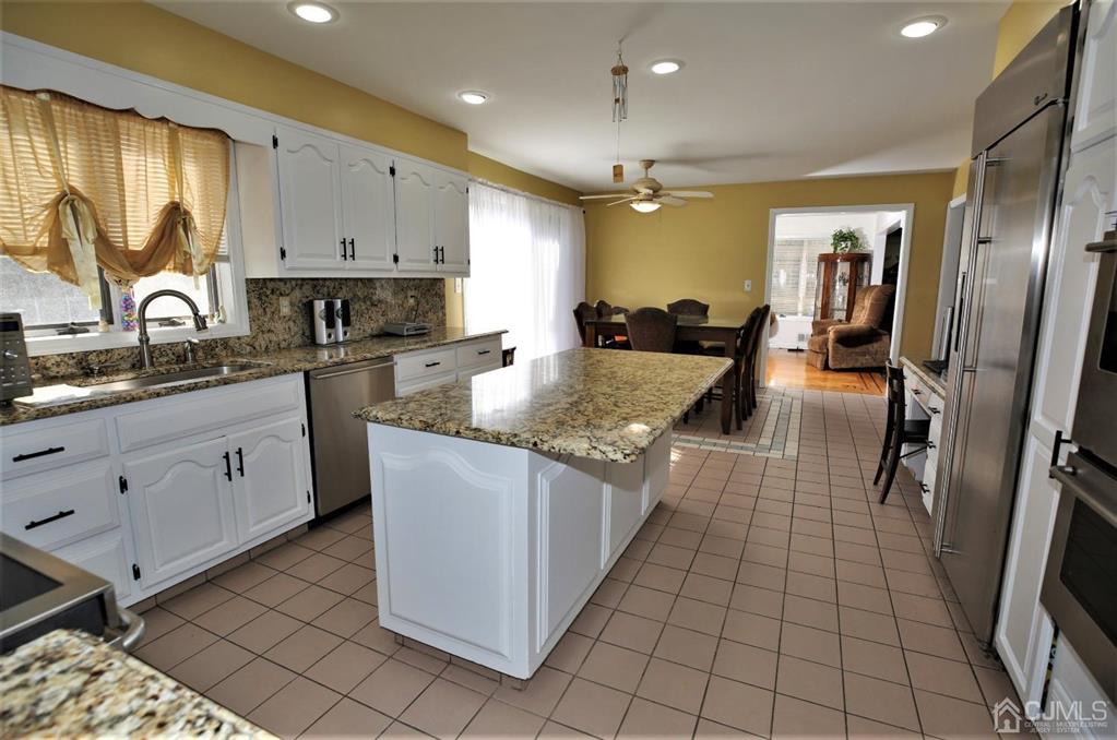 55 Friendship Road Cranbury, NJ 08512 - Photo 18 of 71 Gallery Image 18