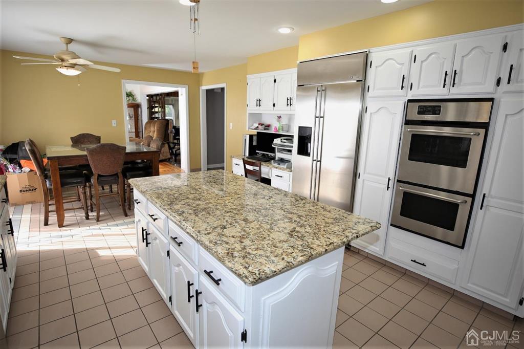 55 Friendship Road Cranbury, NJ 08512 - Photo 19 of 71 Gallery Image 19