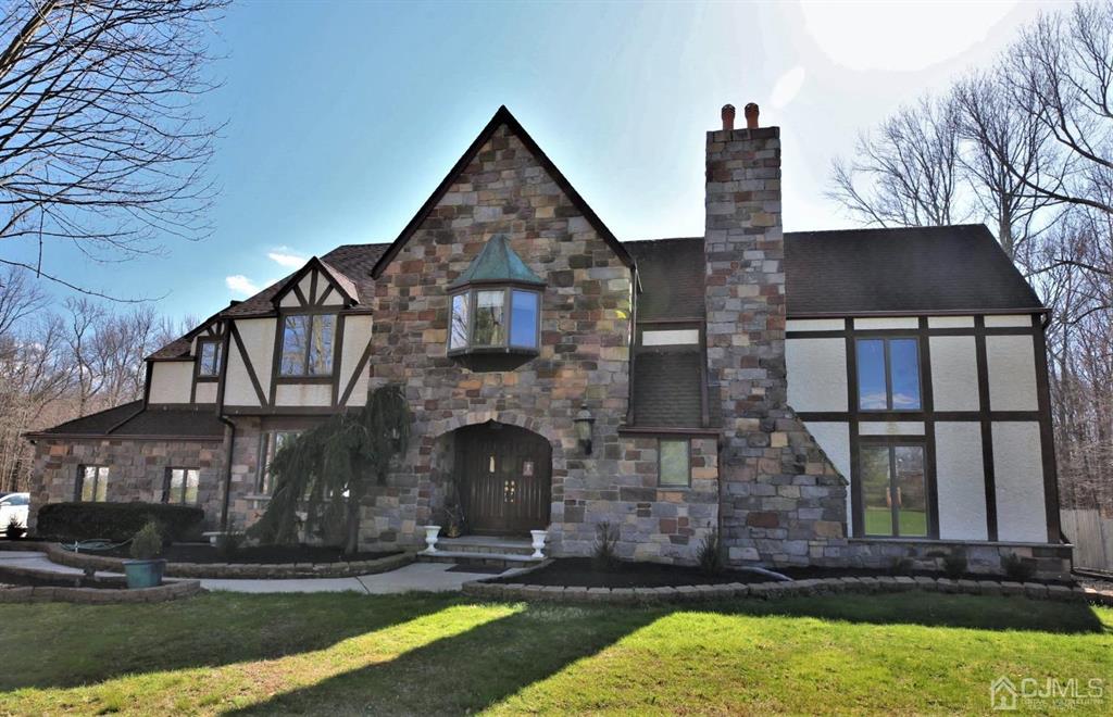 55 Friendship Road Cranbury, NJ 08512 - Photo 2 of 71 Gallery Image 2