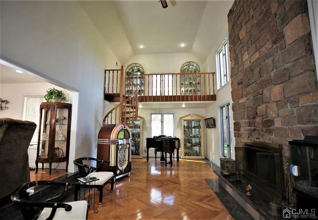 55 Friendship Road Cranbury, NJ 08512 - Photo 21 of 71 Gallery Image 21