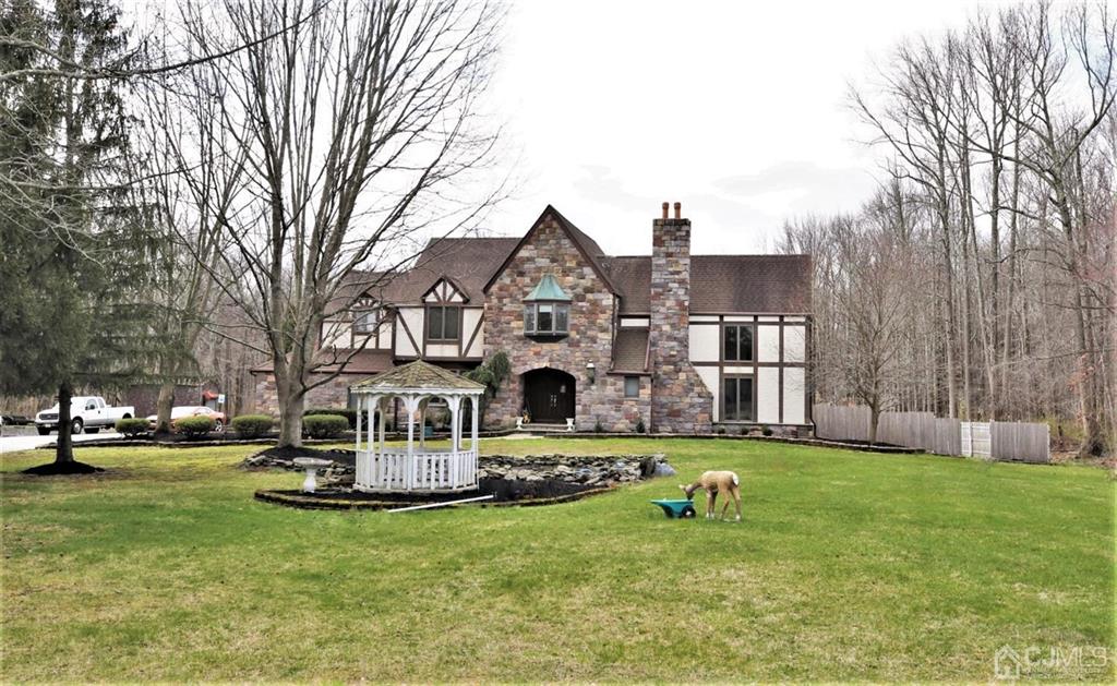 55 Friendship Road Cranbury, NJ 08512 - Photo 4 of 71 Gallery Image 4