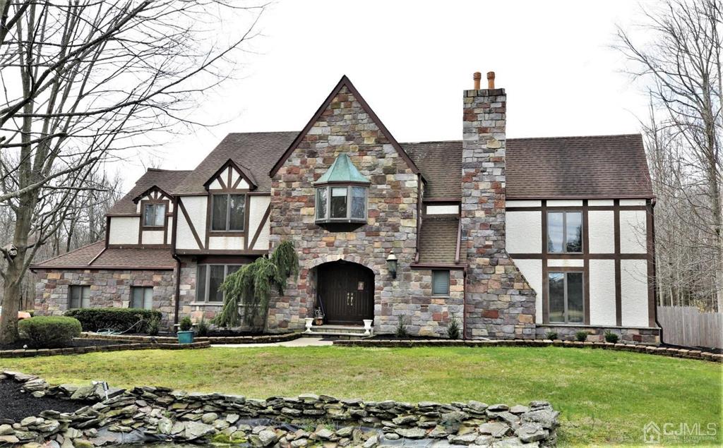 55 Friendship Road Cranbury, NJ 08512 - Photo 5 of 71 Gallery Image 5