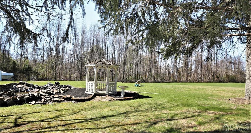 55 Friendship Road Cranbury, NJ 08512 - Photo 53 of 71 Gallery Image 53