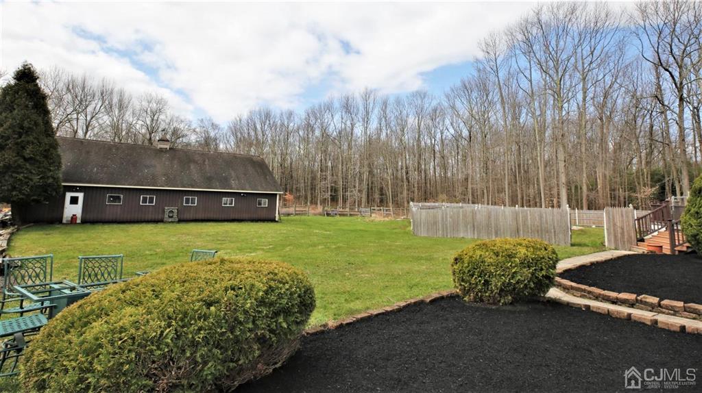 55 Friendship Road Cranbury, NJ 08512 - Photo 54 of 71 Gallery Image 54