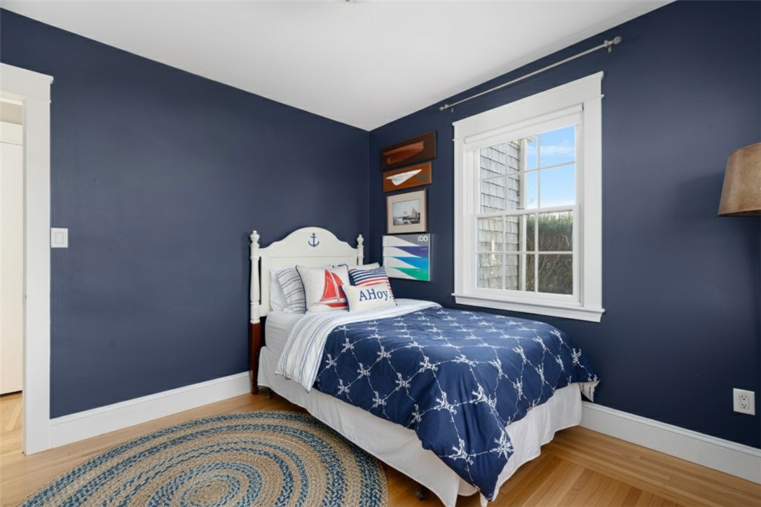 9 White Terrace Middletown, RI 02842 - Photo 22 of 50 First floor bedroom #2. Twin bed.