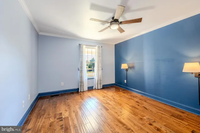 a house view with a outdoor space