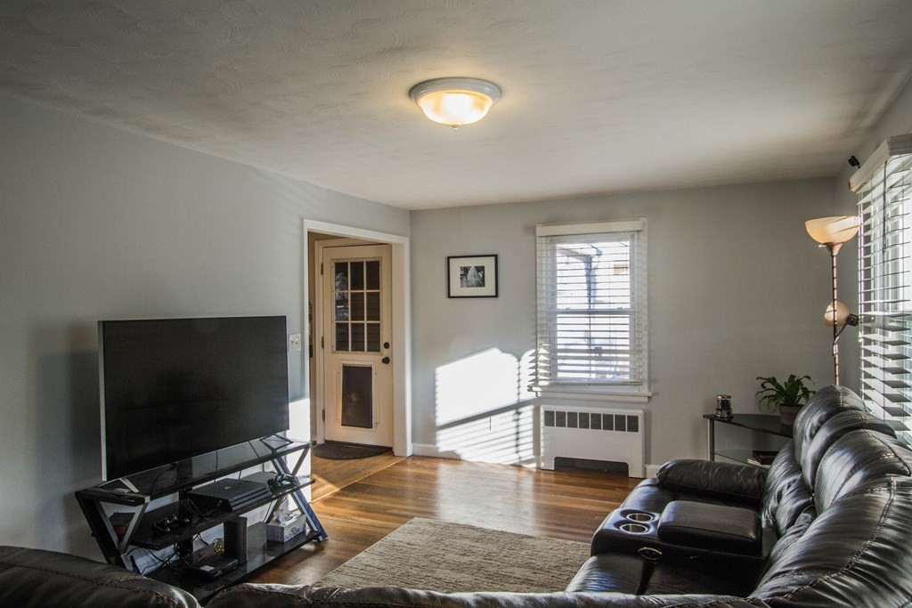 33 Stoneleigh Road Holden, MA 01520 - Photo 17 of 29 Gallery Image 17
