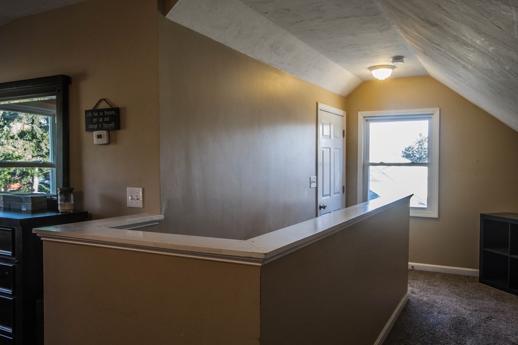 33 Stoneleigh Road Holden, MA 01520 - Photo 25 of 29 Gallery Image 25