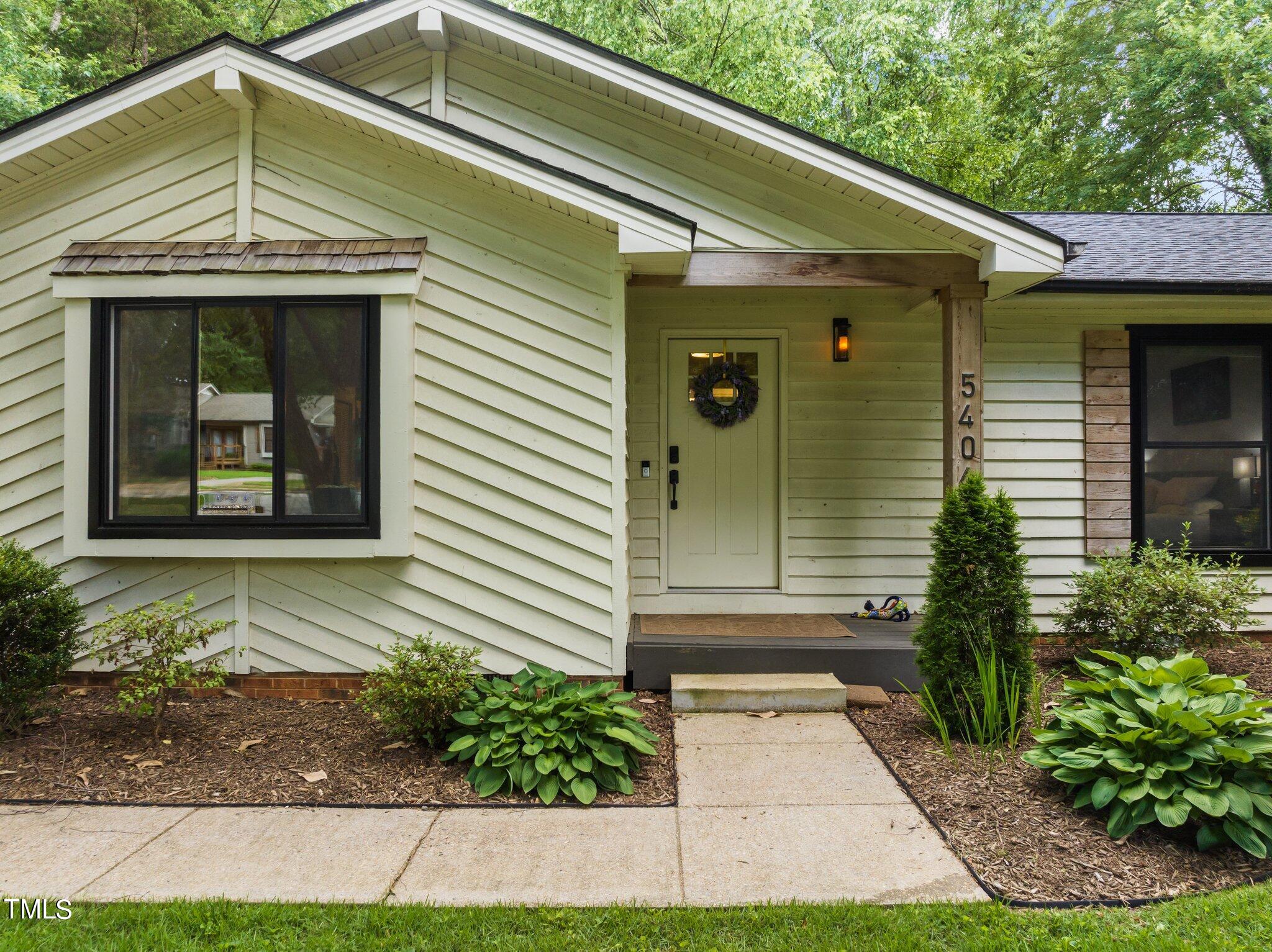 5404 Old Towne Road Raleigh, NC 27612 - Photo 4 of 41 9-web-or-mls-DJI_0288