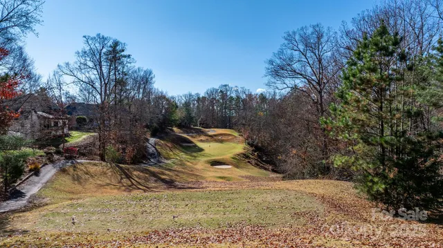 $515,000 | 515 North Shore Drive, Hickory, NC 28601