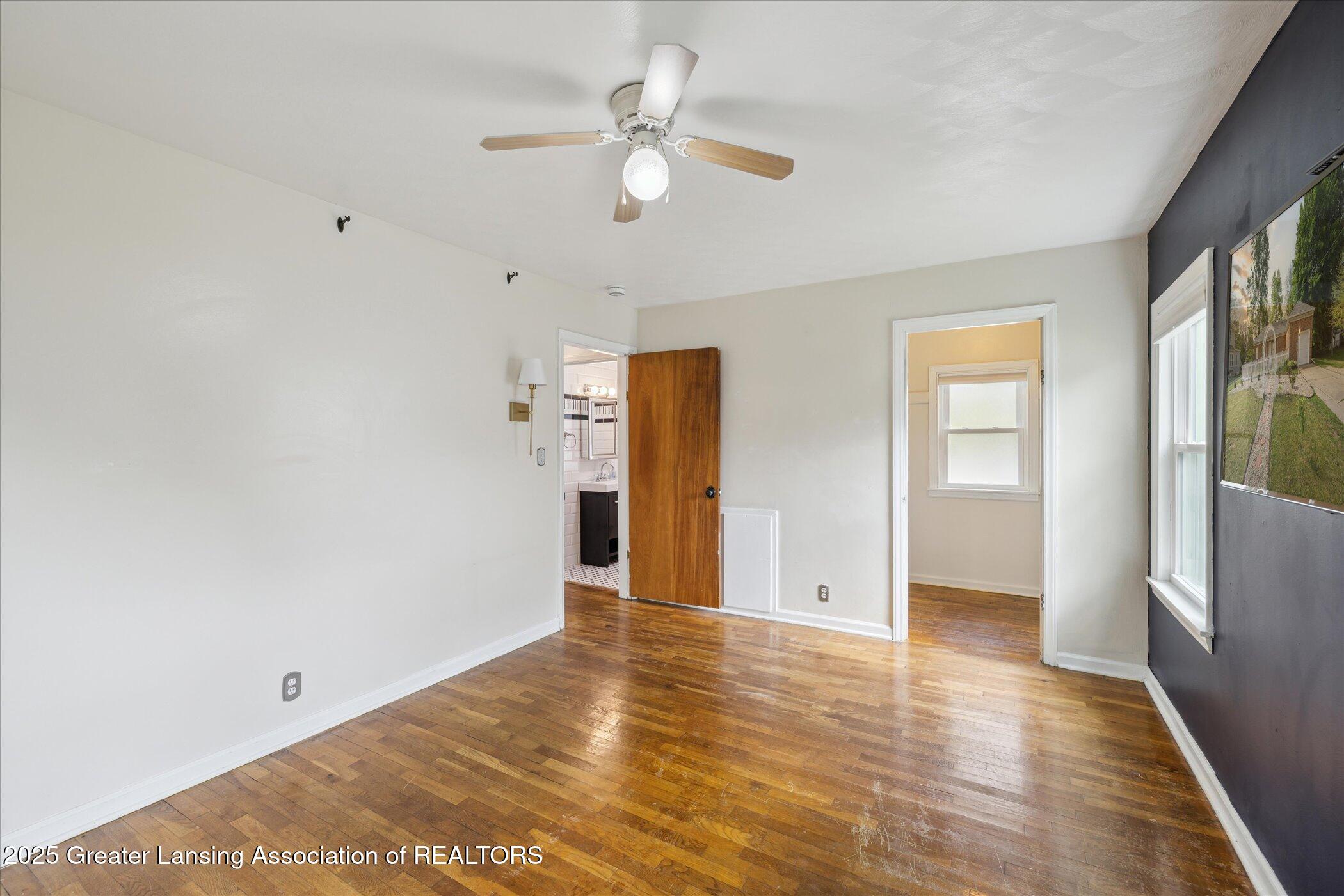 428 East Miller Road Lansing, MI 48911 - Photo 21 of 41 21-428-E-Miller-Rd-Lansing-MI-48911-Wind