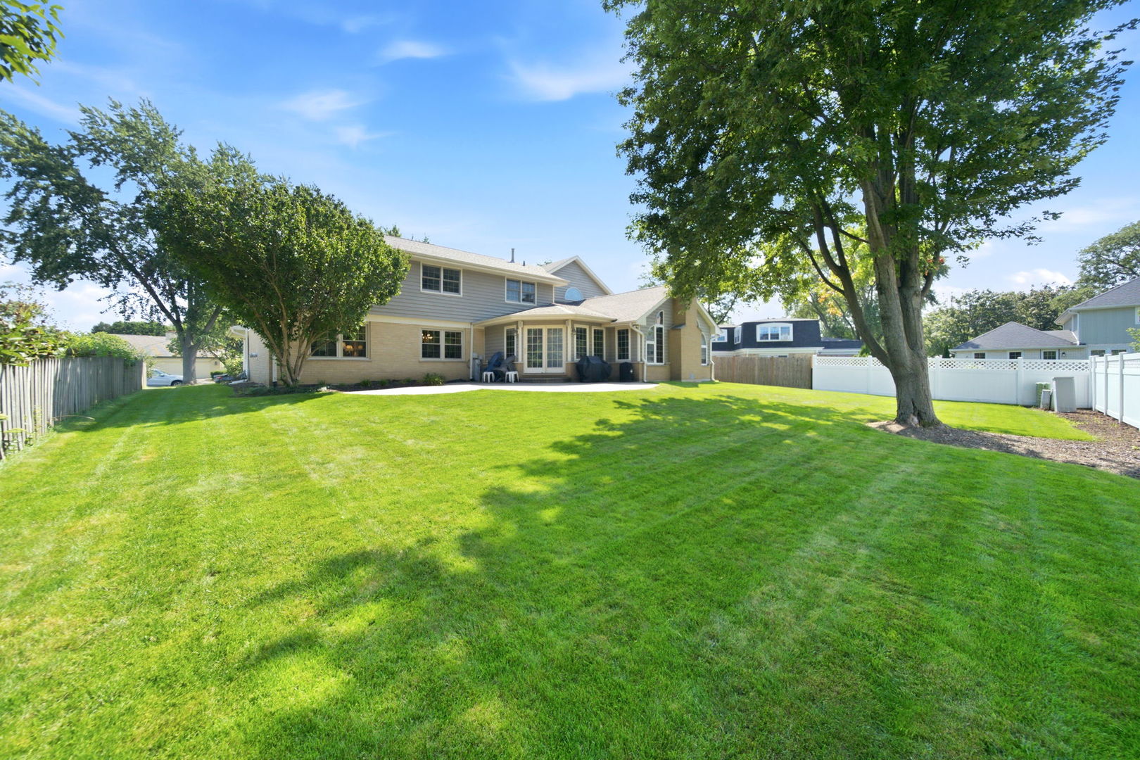 1654 Wadsworth Road Wheaton, IL 60189 - Photo 36 of 43 Gallery Image 36
