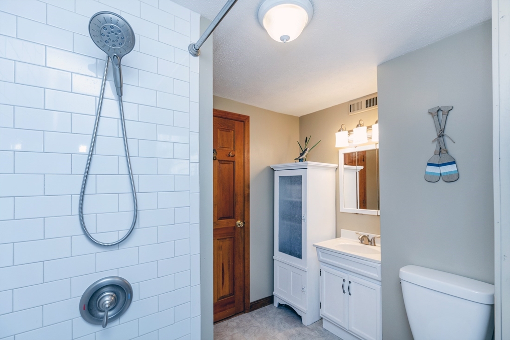 116 Tucker Shore Road Belmont, NH 03220 - Photo 15 of 42 Gallery Image 15