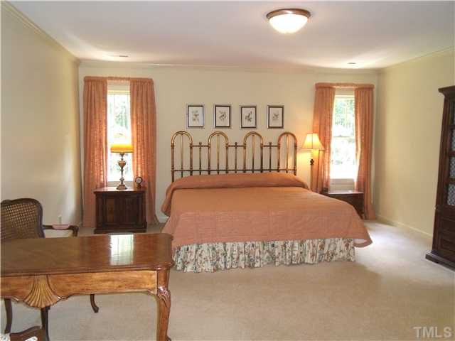 8409 Two Courts Drive Raleigh, NC 27613 - Photo 11 of 23