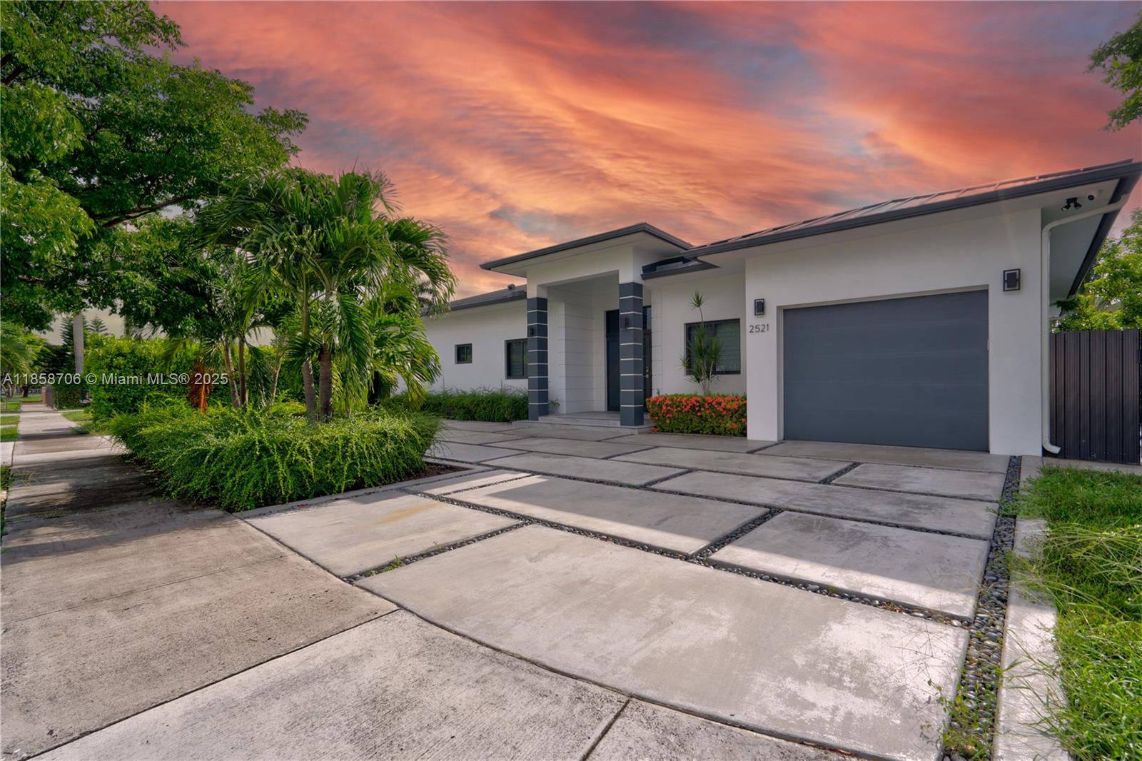 2521 Southwest 105th Avenue Miami, FL 33165 - Photo 29 of 68